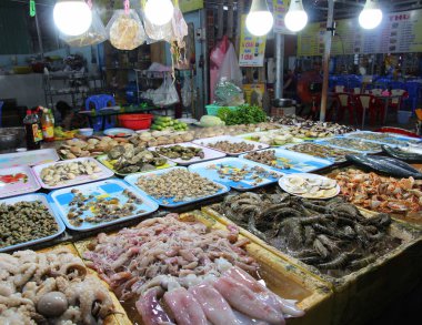Deniz ürünleri pazarında Vung Tau, Güney Vietnam.