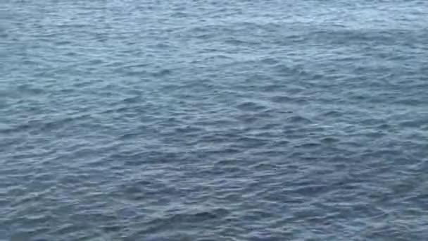 Surface de la mer. Calme dans l'océan .