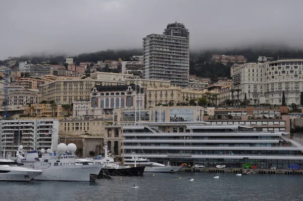 Monako Prensliği. Monte Carlo'da lüks yaşam