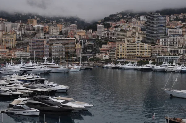 Monako Prensliği. Monte Carlo'da lüks yaşam