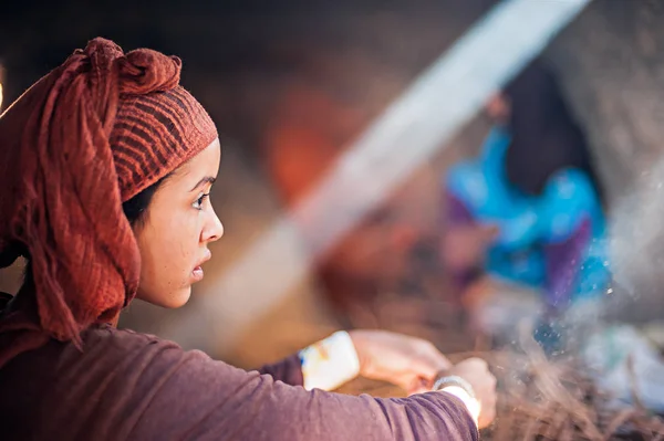 Merzouga Pieni Kylä Kaakkois Marokossa Muotokuva Nuori Tyttö Tehty Hänen — kuvapankkivalokuva