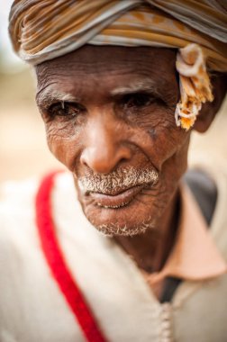 Zagora bölgesinde geleneksel kostüm, Fas bir adam portresi