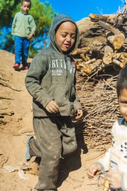 Çocuk Köyü Merzouga, Fas oyun