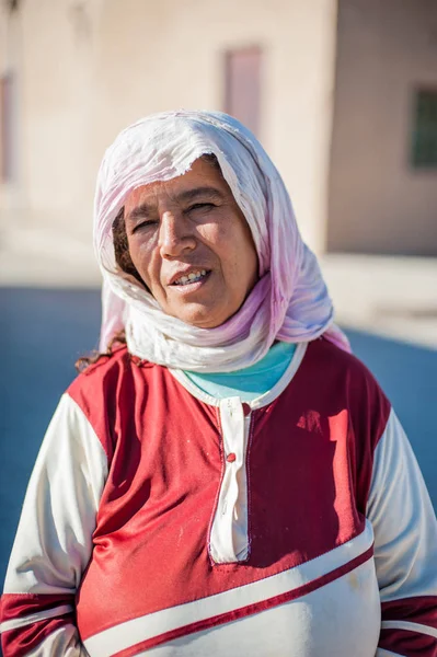 Portret Van Een Vrouw Merzouga Marokko — Stockfoto