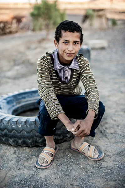 Porträtt Pojke Nära Merzouga Morocco — Stockfoto