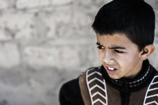 Retrato Niño Mirando Cámara Aldea Merzouga Marruecos — Foto de Stock