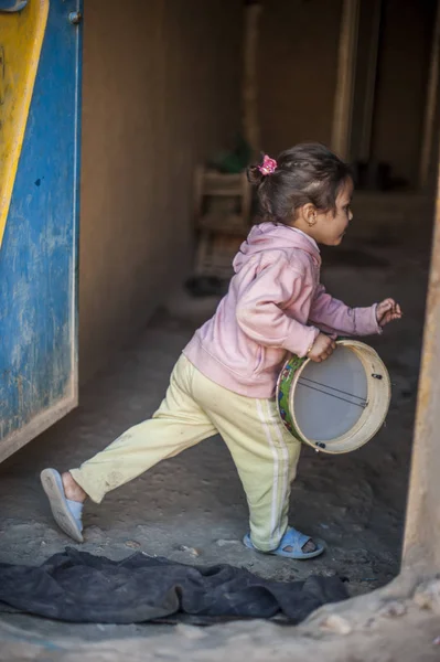 Kinder Spielen Dorf Merzoga Marokko — Stockfoto