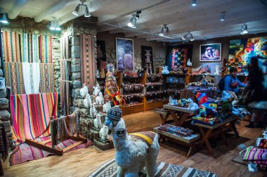 Hediyelik eşya dükkanı Cuzco, Peru, Güney Amerika