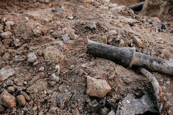 Drenaj boruları taşmasını önlemek için değiştirme