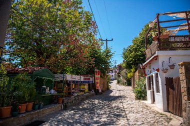 Gökceada, eski adı Imbros, Imroz. Türkiye 'nin en büyük adası. Ege Denizi 'nde. Tarihi dokusuyla, plajlarıyla turizmin merkezidir. Çanakkale, Türkiye - 11 Ağustos 2018