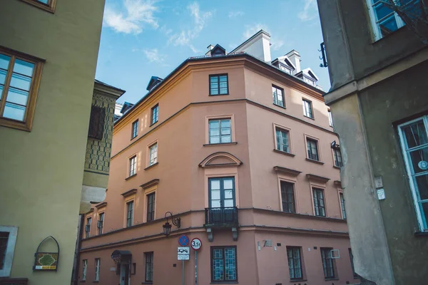 Antigua Calle Estrecha Varsovia Con Arquitectura Antigua Fondo Invernal — Foto de Stock