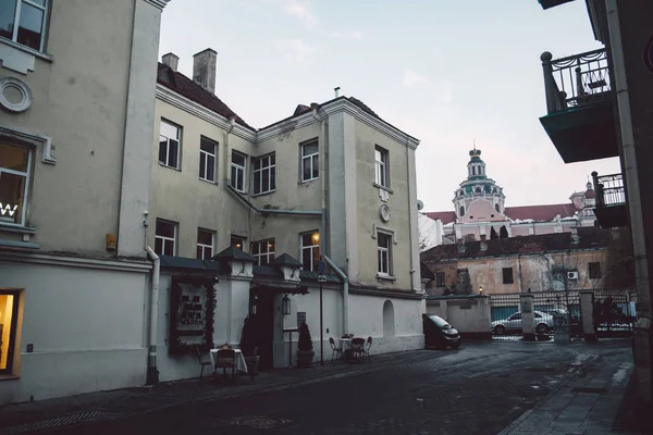 Ancient Narrow Vilnius Street Old Architecture Winter Background — Stock Photo, Image