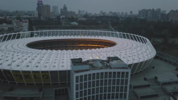 Alacakaranlıkta Günbatımı Zaman Kiev Futbol Stadyumu — Stok video