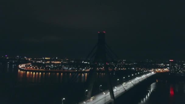 Nacht Moskauer Nördliche Brücke Mit Verkehr Luftaufnahme Mit Nächtlichem Stadtpanorama — Stockvideo