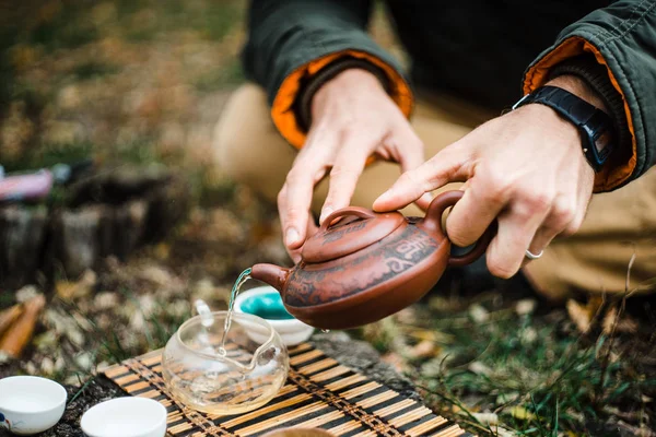 Gün ışığı yere küçük çay töreni açık