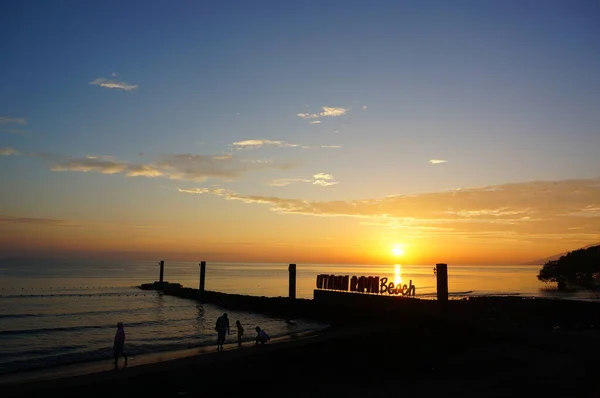 Soluppgången Ser Vacker Stranden Gryningen — Stockfoto