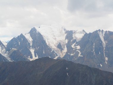 nefes kesen manzarası Altay Dağları buzulun, Rusya Federasyonu 