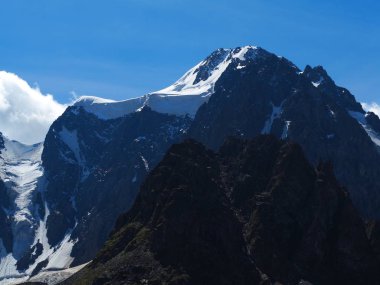 nefes kesen manzarası Altay Dağları buzulun, Rusya Federasyonu 