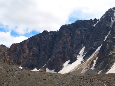nefes kesen manzarası Altay Dağları buzulun, Rusya Federasyonu 