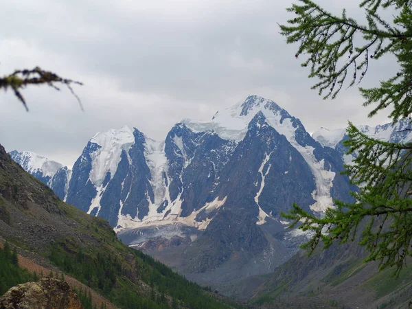 Impresionante Vista Del Glaciar Las Montañas Altai Rusia —  Fotos de Stock