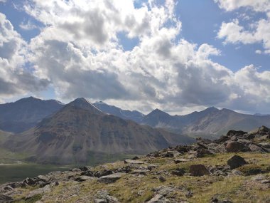 güzel manzara Altai dağ sıraları