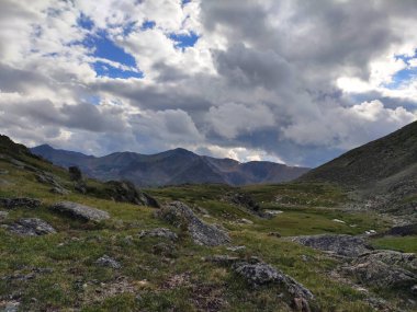 güzel manzara Altai dağ sıraları