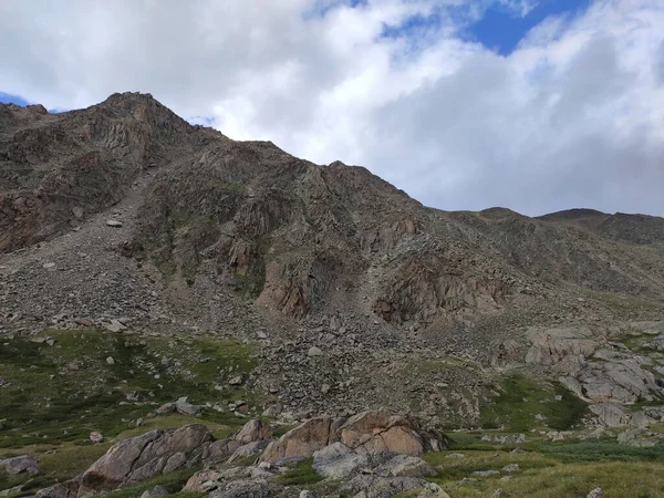güzel manzara Altai dağ sıraları