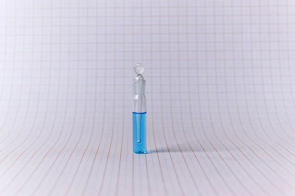 Líquido Azul Cristalería Solución Sulfato Cobre Recipiente Diminuto —  Fotos de Stock
