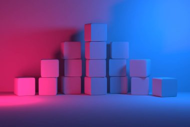 Mavi pembe ligh ile aydınlatılmış piramit düzenlenmiş küpyığını