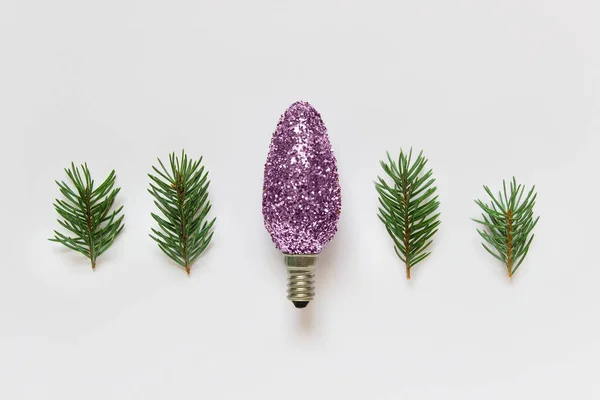 Concept Christmas decor with light bulb — ストック写真