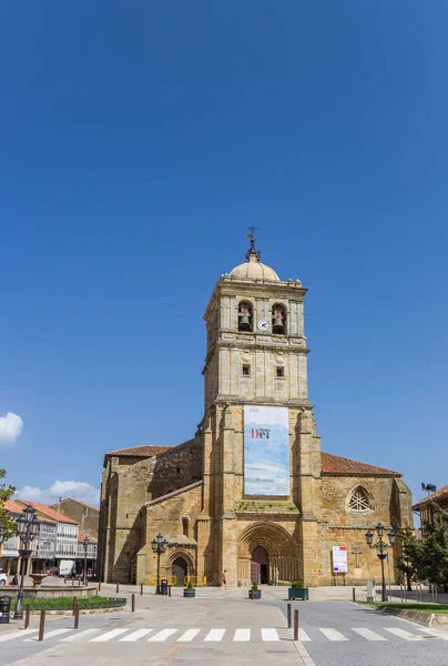 Historiska Kyrkan Mitten Aquilar Campóo Spanien — Stockfoto