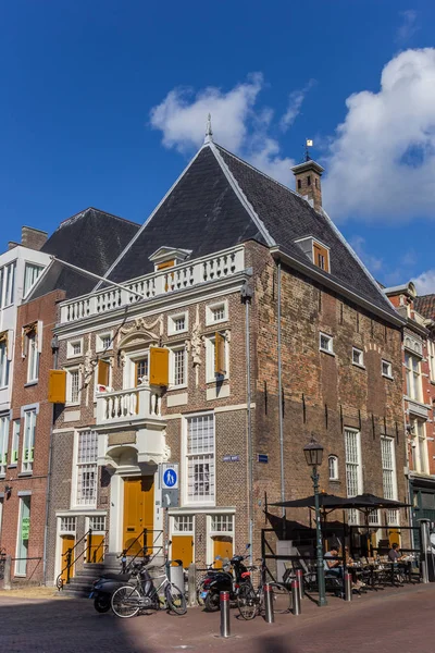Ιστορικό Κτίριο Στην Πλατεία Την Κεντρική Αγορά Του Χάρλεμ Ολλανδία — Φωτογραφία Αρχείου