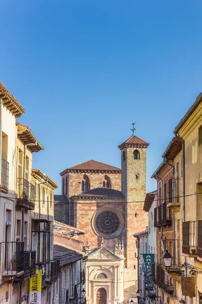 Renkli Sıguenza Spanya Katedrali Için Önde Gelen Sokak — Stok fotoğraf