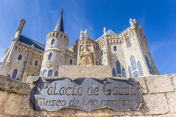 Cartel Con Nombre Edificio Palacio Gaudí Astorga España — Foto de Stock