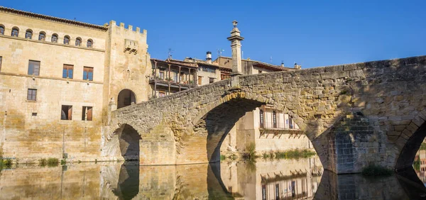 Panorama Ortaçağ Köprü Nehri Matarranya Valderrobres Spanya — Stok fotoğraf