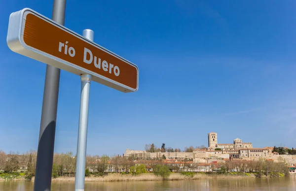 Raod Işareti Nehre Duero Zamora Spanya — Stok fotoğraf