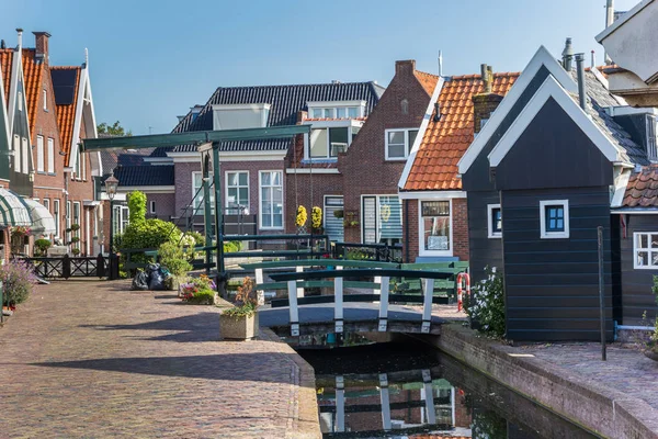 Kleine Gracht Historische Panden Hij Centrum Van Volendam Nederland — Stockfoto