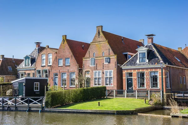 Historische Panden Een Kanaal Hindeloopen Nederland — Stockfoto