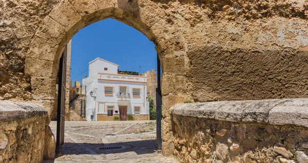 Bunol Spanya Kale Meydanı Giriş Kapısı Panoraması — Stok fotoğraf