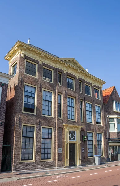 Historyczny Dom Centrum Miasta Alkmaar Holandia — Zdjęcie stockowe