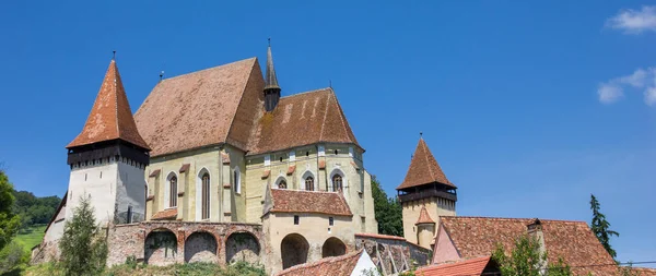 Biertan ルーマニアの要塞教会全景 — ストック写真