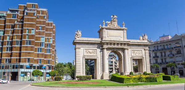 Panorama Över Historiska Porten Puerta Del Mar Centrala Valencia Spanien — Stockfoto