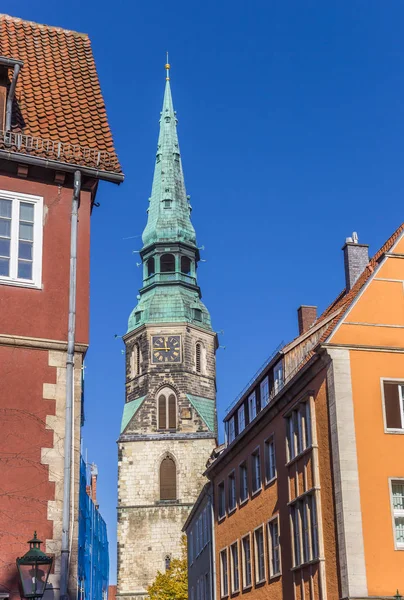 Casas Coloridas Torre Iglesia Hannover Alemania —  Fotos de Stock