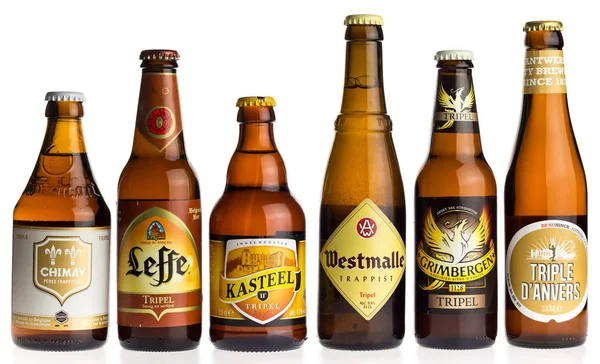 Beyaz Bir Arka Plan Üzerinde Izole Chimay Leffe Kasteel Westmalle — Stok fotoğraf