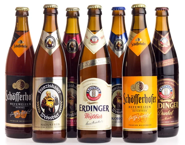 Kolekce Německého Schofferhofer Franziskaner Erdinger Pšeničných Piv Izolovaných Bílém Pozadí — Stock fotografie