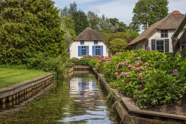 Piccolo Cottage Canale Giethoorn Olanda — Foto Stock