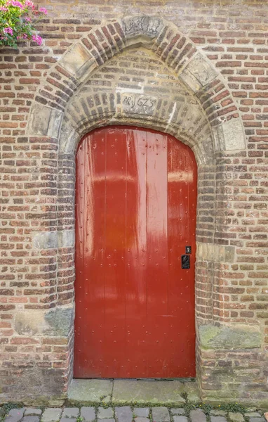 Středověká Červené Dveře Historickém Centru Zwolle Nizozemsko — Stock fotografie