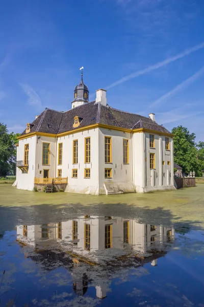 Antigua Mansión Holandesa Fraeylemaborg Con Reflejo Agua Slochteren Países Bajos — Foto de Stock