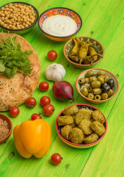Ingredients Make Turkish Sandwich Falafel Lettuce Pepper Mint Yogurt Sauce — Stock Photo, Image