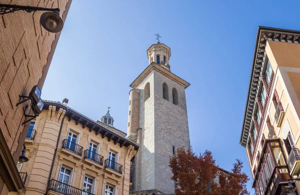 Turm Der Kirche San Saturnino Pamplona Spanien Stockfoto